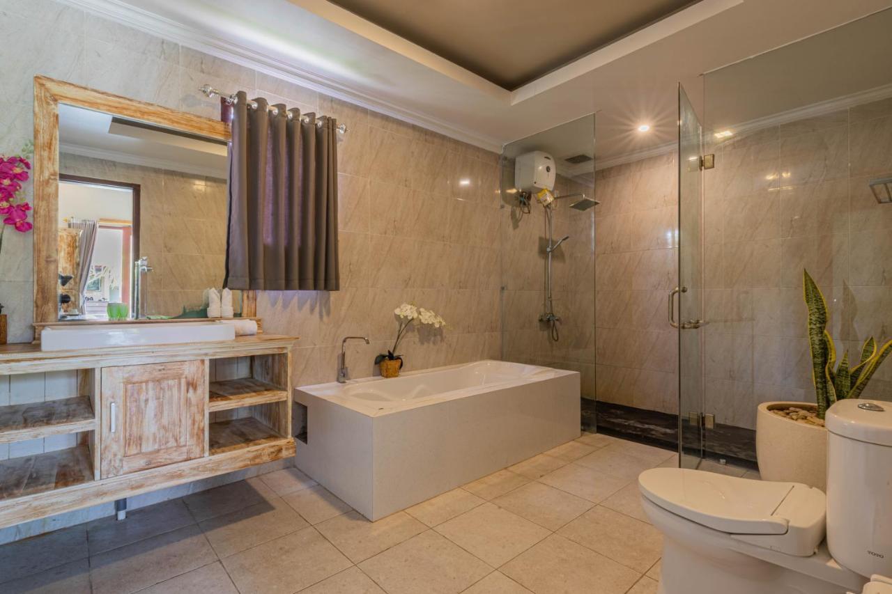 Favorit Exclusive Villa & Bungalow Batununggul Exterior foto